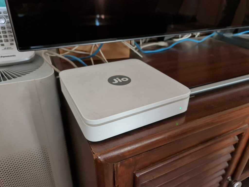 AX6000 Universal Router