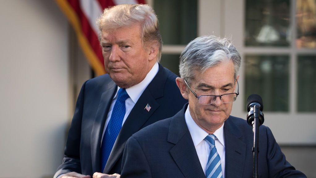 Trump Blasts Powell as a “Moron,” Urges Sharp Rate